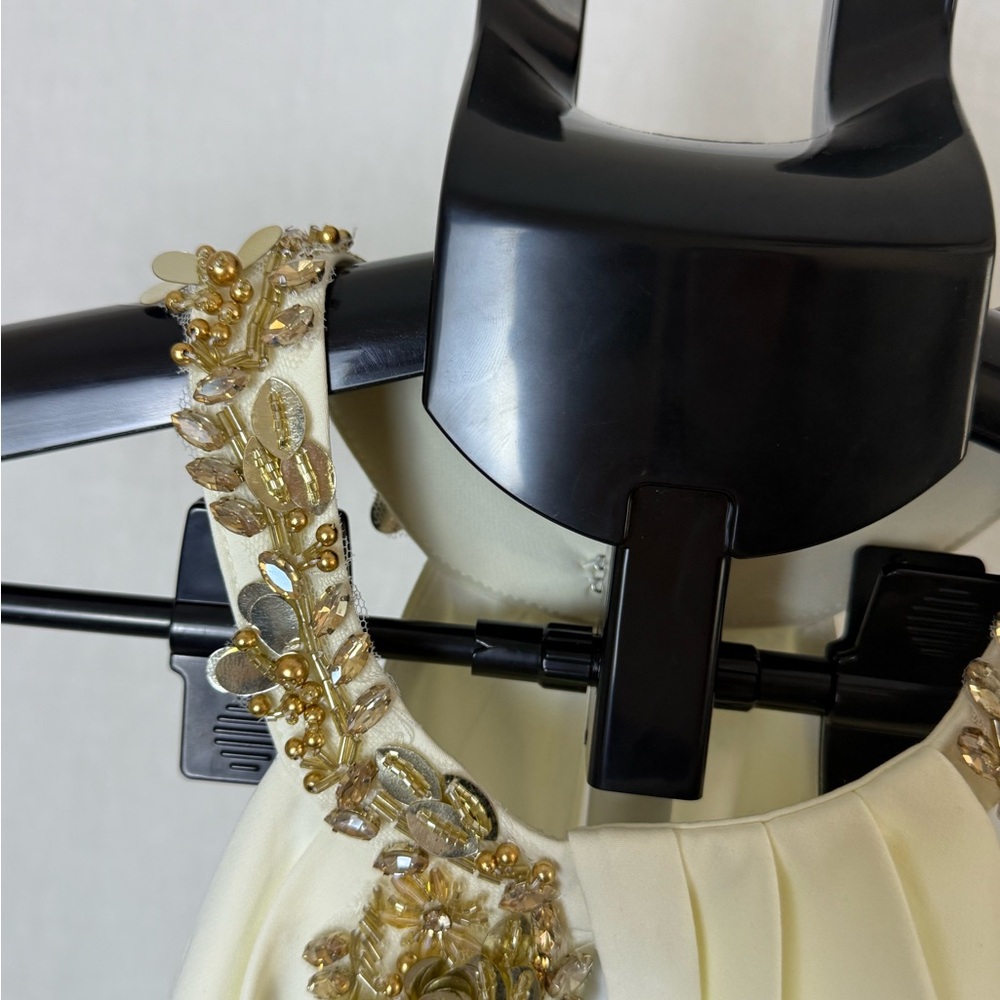 Marchesa Notte | Ivory Beaded Halter Neck Gown Size S - Picture 5 of 9